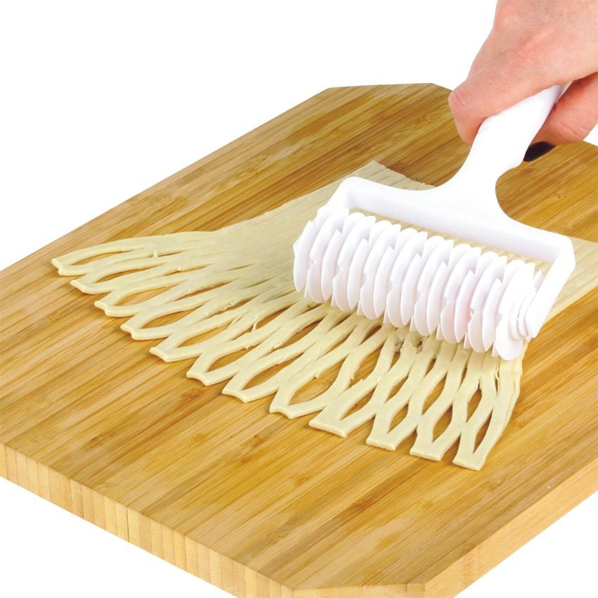 Ножи для нарезки теста сеточкой. Ролик для нарезки теста сеточкой. Ролик для теста tescoma. Ножи для нарезки теста сеточкой. Сеточка для пирога.